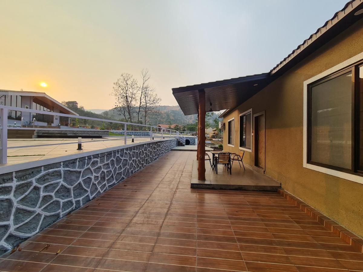 Hillrock Resort & Villas, Neral-Karjat Exterior photo